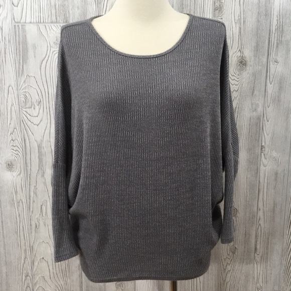 She+Sky gray oversized sweater size small - Picture 1 of 6
